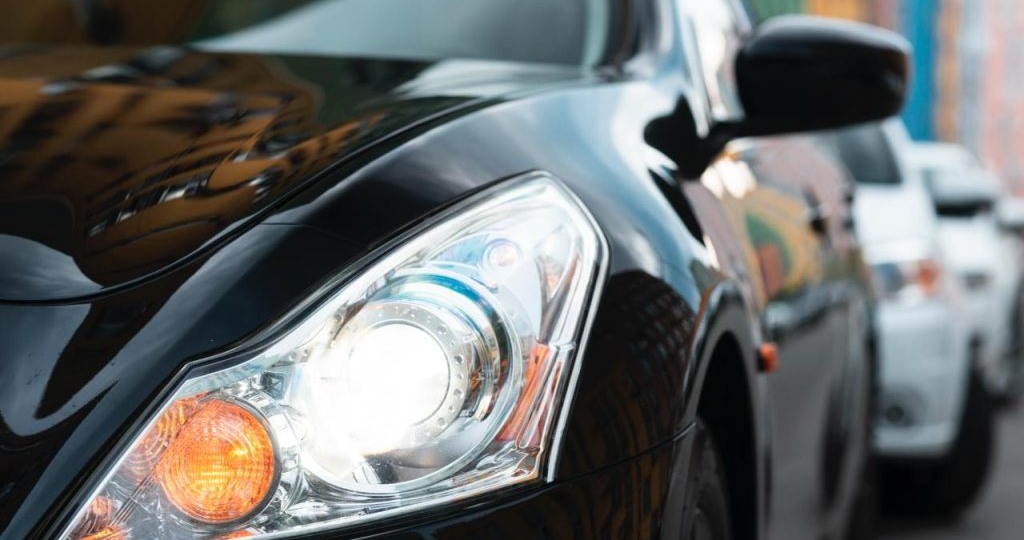 «Нештрафуемый» порог снизили, а водителям не сообщили: что происходит с ограничением скорости на самом деле