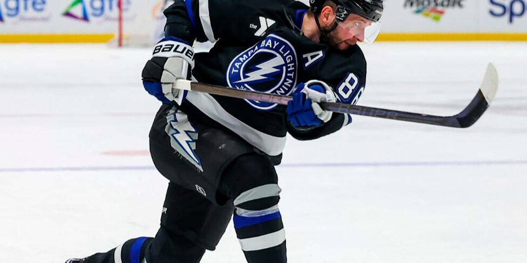 Кучеров не догнал Макдэвида и идет за Кубком Стэнли. Овечкин остается, чтобы все-таки догнать Гретцки?