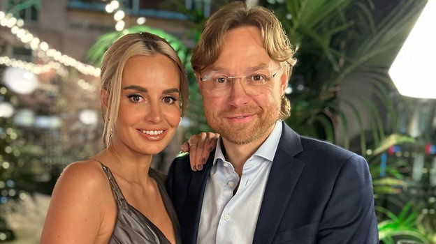    Дарья и Валерий Карпины. соцсети