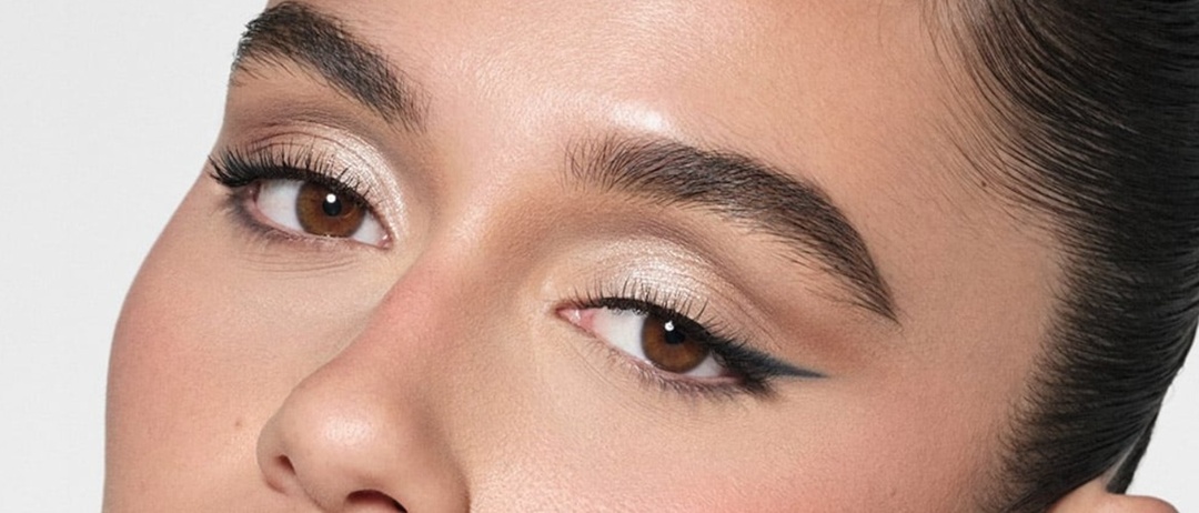 Модные брови на лето 2026 года: какую форму выбрать