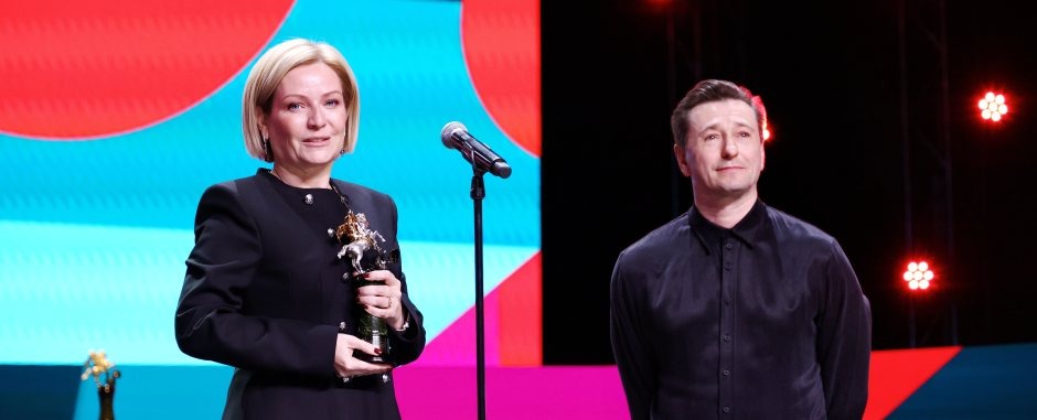 Сергей Безруков получил спецприз имени Станиславского на церемонии открытия 48-го ММКФ