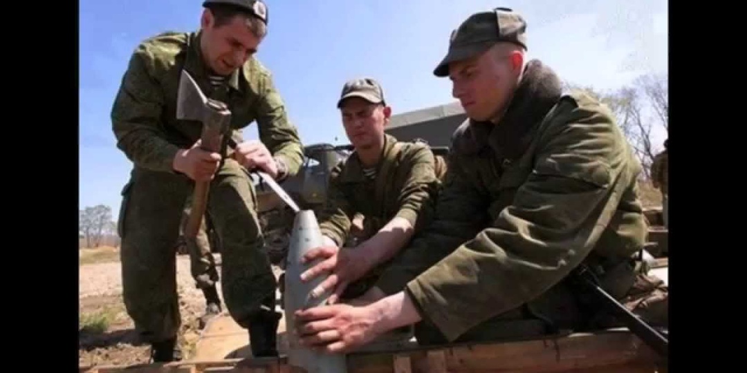 У солдат не должно быть свободного времени, иначе они начинают творить всякую фигню