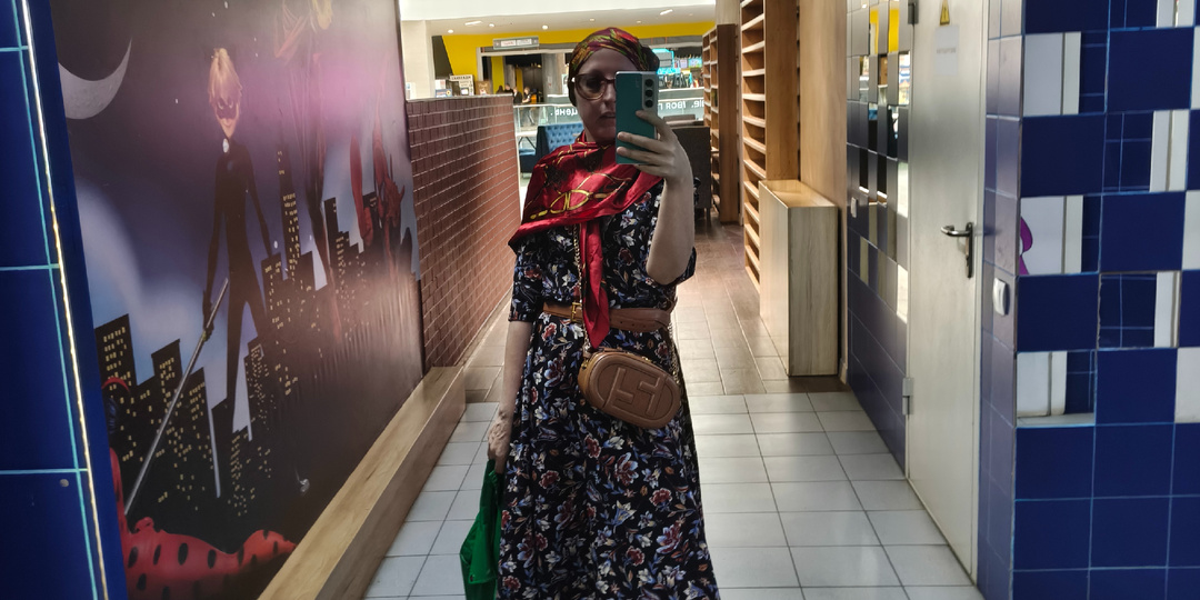 Вот это драма! Приезд подруги, пробуем морского ежа.