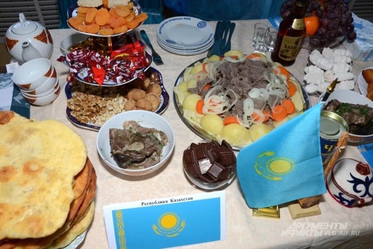    В область ввезли 25 тысяч тонн продуктов из Белоруссии и Казахстана