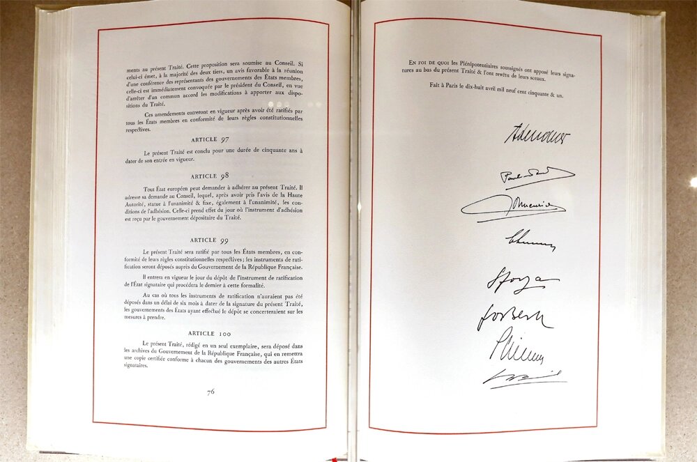    Парижский договор о создании Европейского объединения угля и стали. Фото: www.globallookpress.com