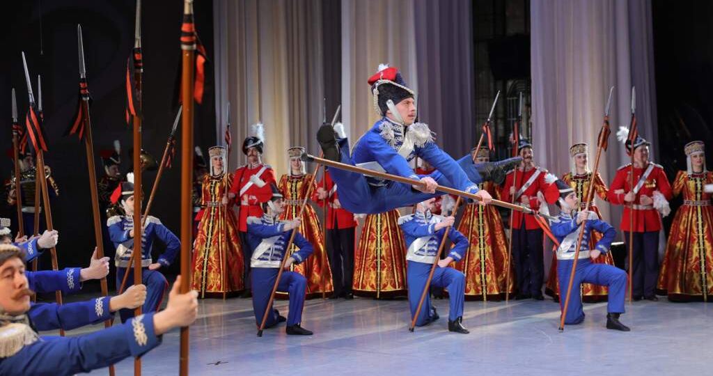 Прославленный ансамбль донских казаков отметил 90-летний юбилей