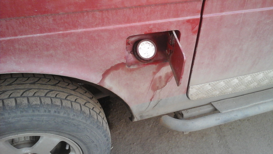 Никогда не заправляю полный бак - рассказываю почему перелив убивает клапан вентиляции за 15 тысяч