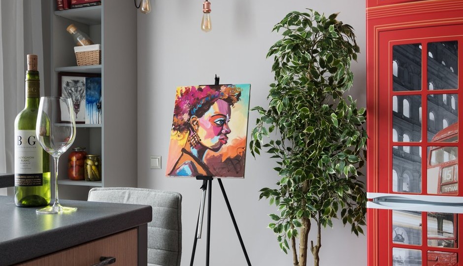 Дизайнер показала, как стильно обустроить однушку 50 м² при ограниченном бюджете