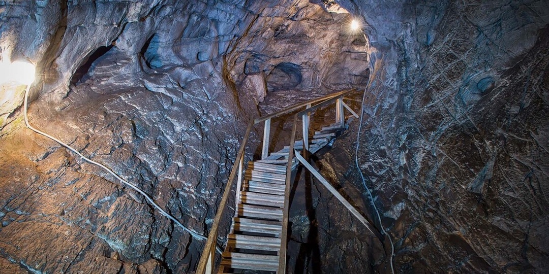 Археологи нашли три культурных слоя в Тавдинских пещерах Алтайского края