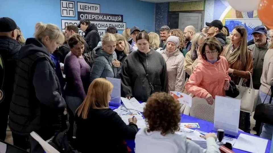 В Смоленской области стартовала ярмарка трудоустройства «Работа России. Время возможностей»