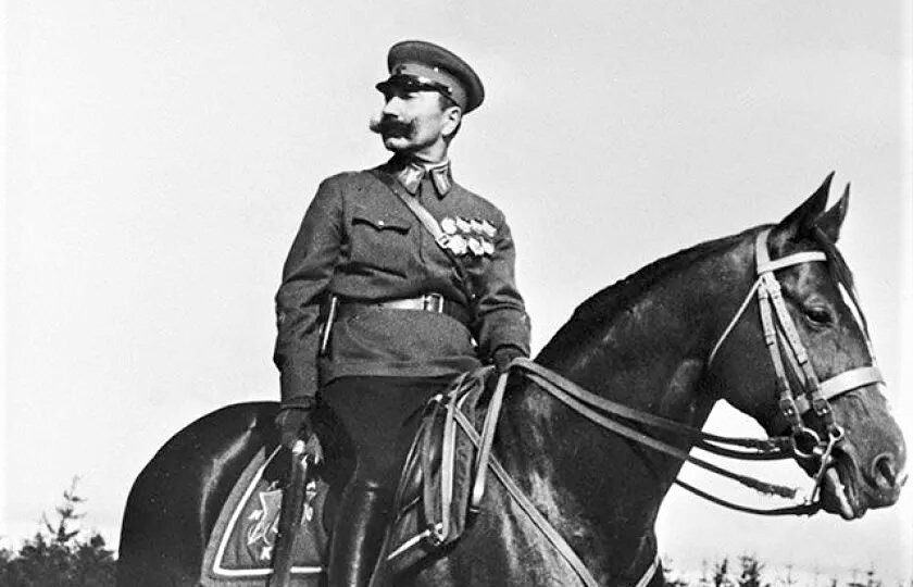 Почему Буденный защищал жену перед Сталиным, зная, что проиграет