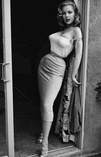 В 1950-е годы одной из самых ярких красавиц Америки считалась Бетти Бросмер.