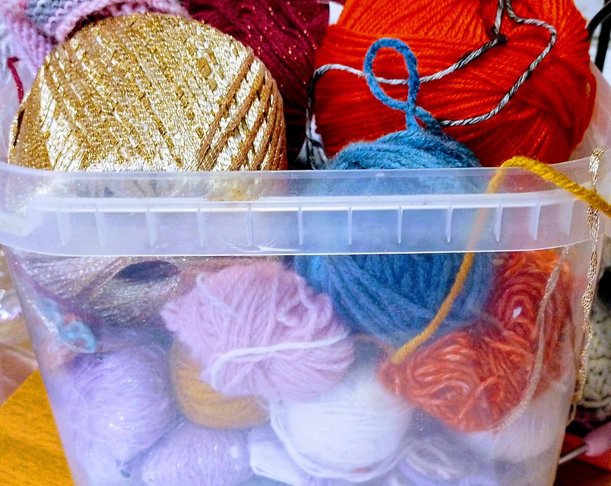 Мои остатки тёплых клубочков 