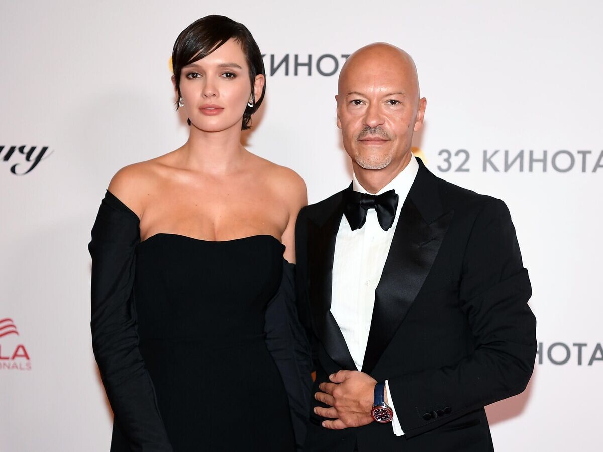    Сопредседатель попечительского совета фестиваля "Кинотавр", режиссер, продюсер Федор Бондарчук и его супруга, актриса Паулина Андреева | © РИА Новости / Екатерина Чеснокова