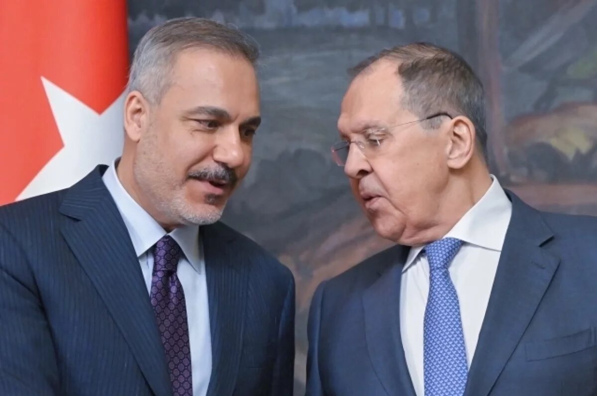    Фидан проведет двустороннюю встречу с Лавровым на форуме в Анталье