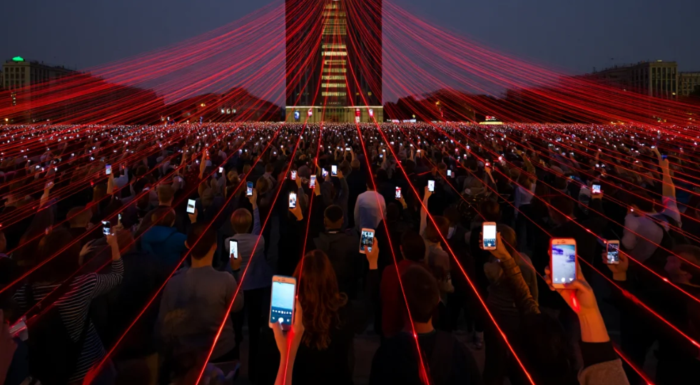 Финал эпохи переводов: налоговики включают «автоматический надзор» за всеми переводами с карты на карту