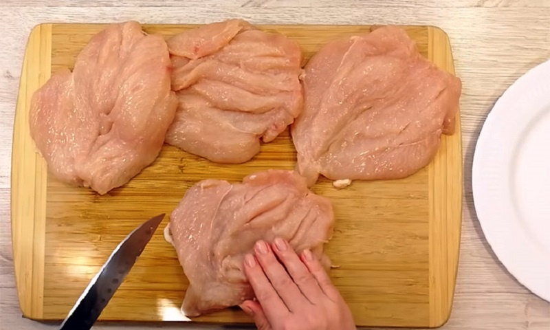 Как жарить крупные куриные отбивные: секрет сочности и нежности в каждом кусочке