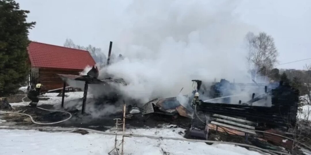 В томском СНТ потушили пожар