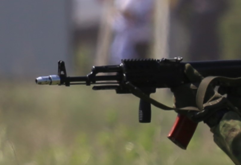   Преступник расстрелял полицейских из автомата "Калашникова", который он сам переделал в боевой. Автор фото: Наталья Русинова