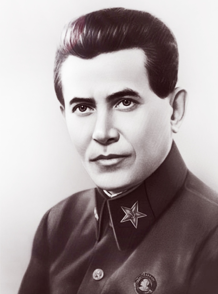 Николай Иванович Ежов — советский партийный и государственный деятель. Народный комиссар внутренних дел СССР 