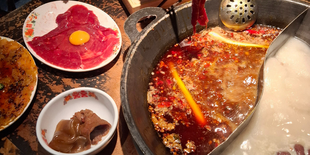 Огонь, бульон и общение: магия китайского самовара