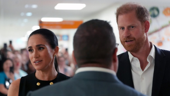 «Профессиональные жертвы»: раскрыта суть «прибыльной» поездки Гарри и Меган в Австралию