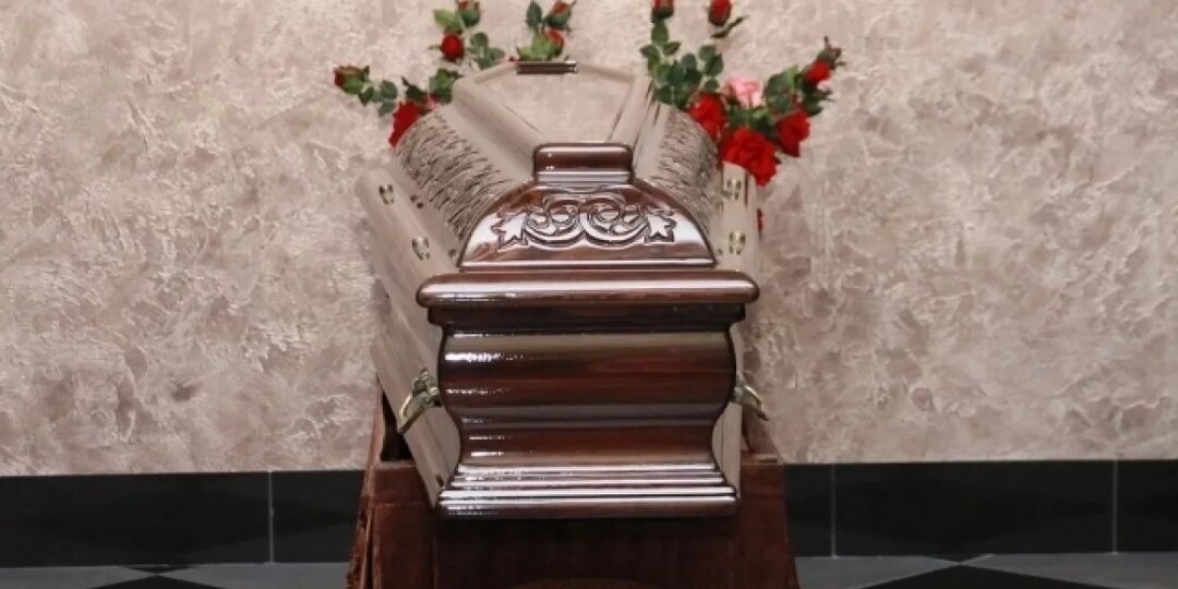 «Укусил, а не поцарапал». Похоронили школьника, умершего от бешенства