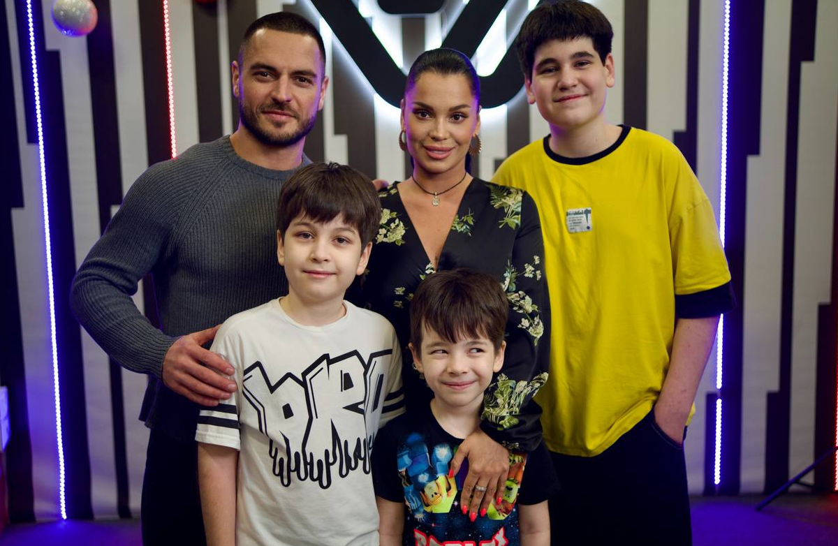 Юля Колисниченко с семьей