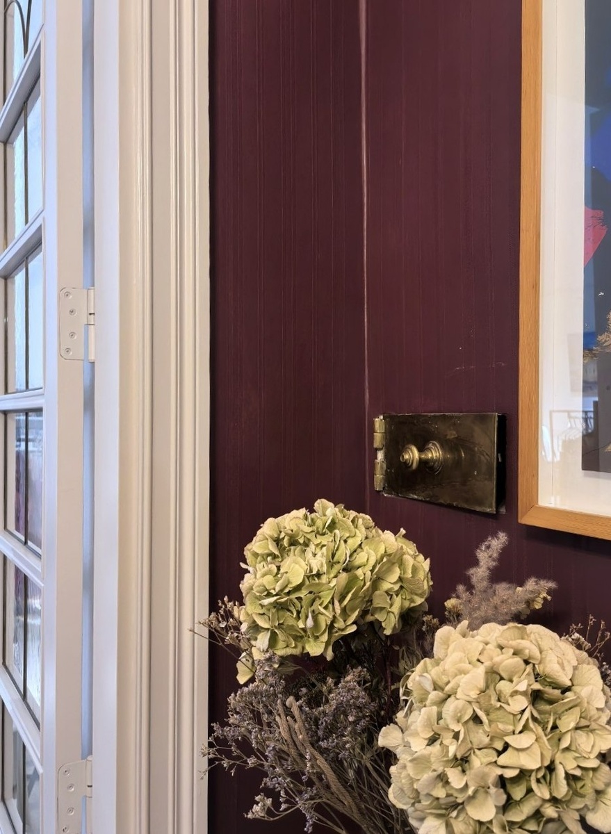 Сажетруска или прочистной лючок с другой строны стены печи