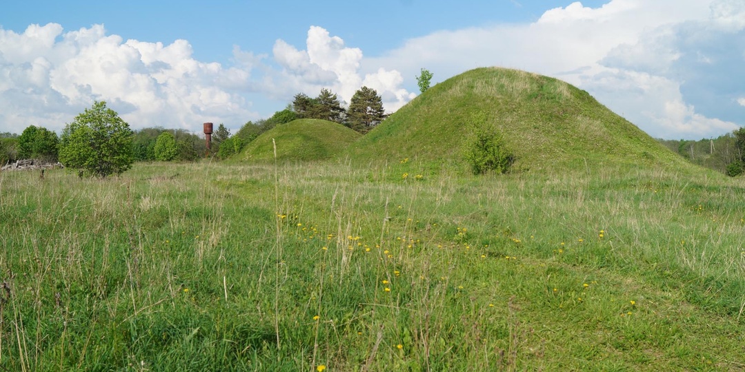 Вандализм Романовых по отношению к древней истории России, уничтожение славянских курганов