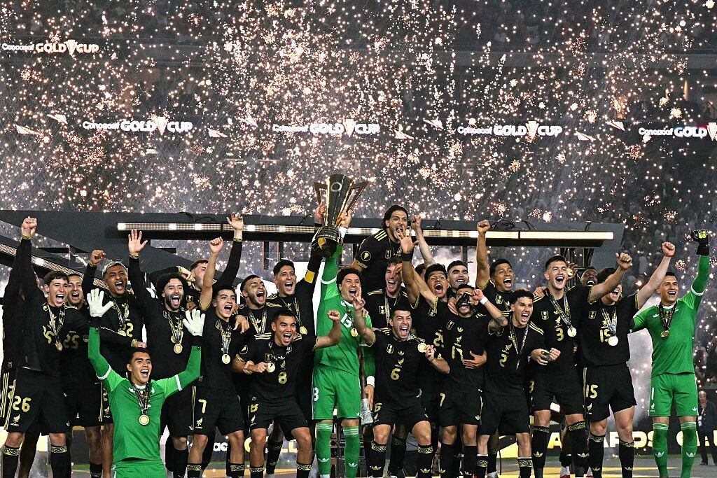 Сборная Мексики победители Золотого Кубка КОНКАКАФ 2025