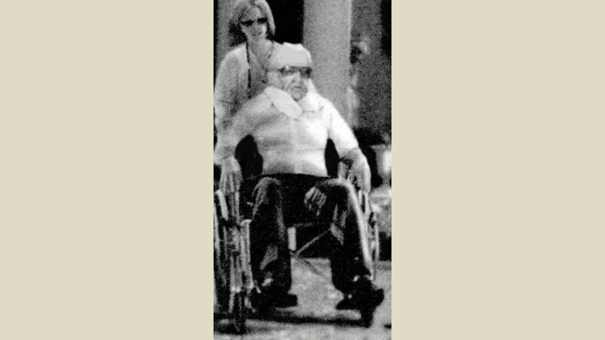 4 ноября 2019 года на закрытой территории Грейсленда была сделана фотография, запечатлевшая пожилого мужчину в инвалидной коляске.