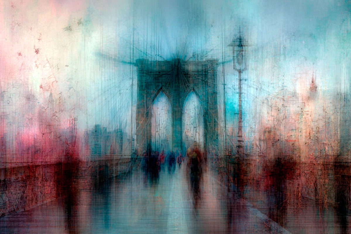 Свет движется с конечной скоростью, поэтому всё, что вы видите, — это прошлое