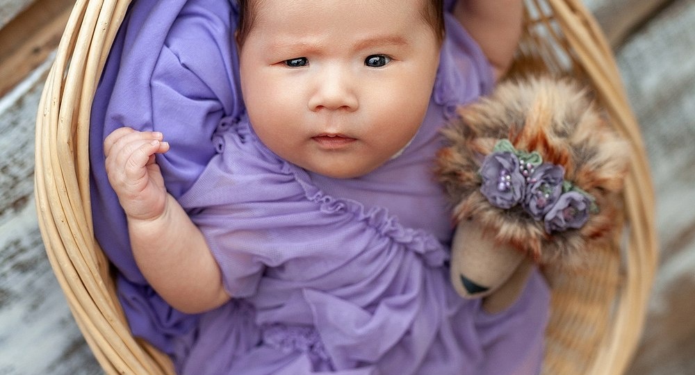 «А вы знали? 🌙Ещё до рождения малыш «чувствует» ваш день и ночь — через мелатонин, который вы передаёте ему через плаценту