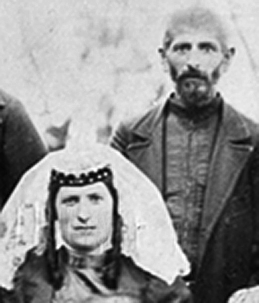 Арутюн Оганесович и Собагюл Петросовна с детьми. 1901 г. 