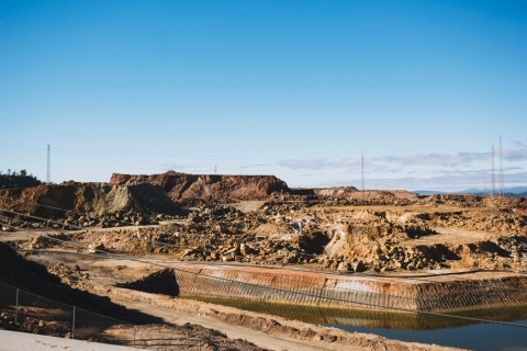 В Ловозерском округе Мурманской области начали добычу лития
