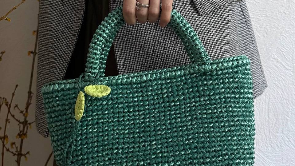 Лето приближается семимильными шагами, и мы активно готовим свои стильные образы для прогулок