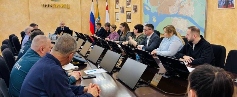 В Череповце провели заседание оперативного штаба по безопасности