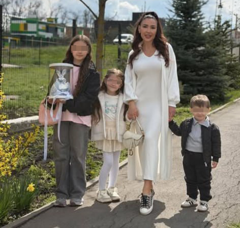    Ольга с детьми / Источник: © Соцсети