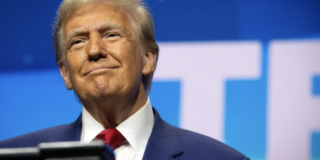 Трамп снова заявил о «хороших» контактах с Ираном