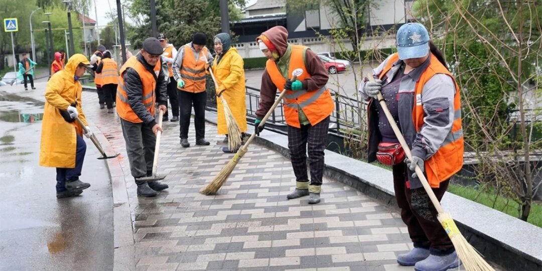 В Алматы очистили Карасу, Боралдай и участок БАК