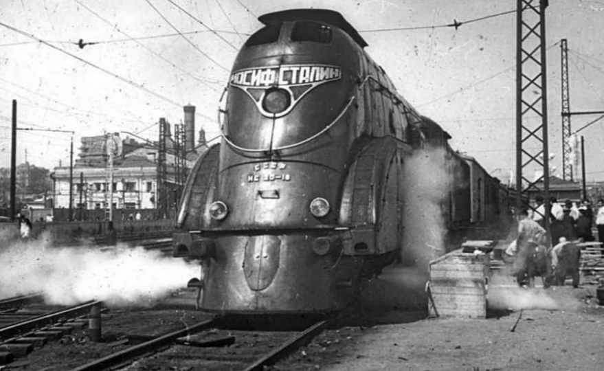 Самый футуристический «Иосиф Сталин» на советских железных дорогах