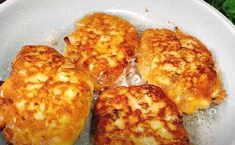 Ленивые пирожки за 20 минут: как приготовить сытный домашний перекус за минимум времени