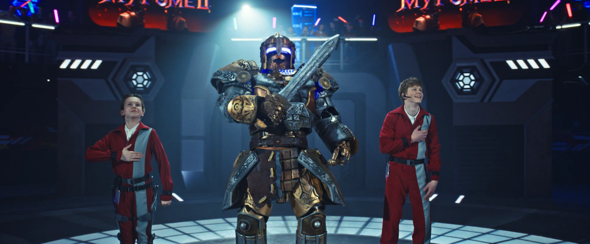 Марк-Малик Мурашкин и Тимофей Кочнев / Кадр из фильма "Соловей против Муромца. Стальное сердце" / Источник: Кинопоиск