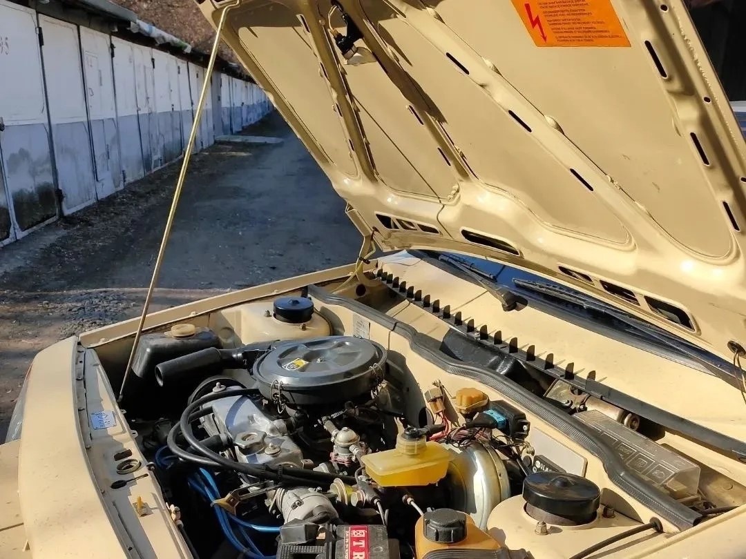 Подкапотное простанство ВАЗ-2108