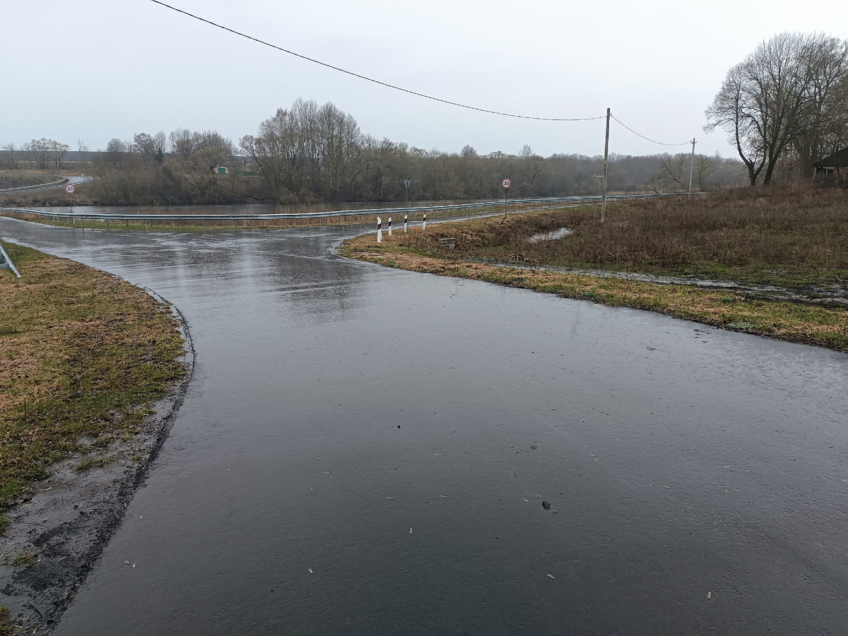 Всë время идëт дождь ☹️