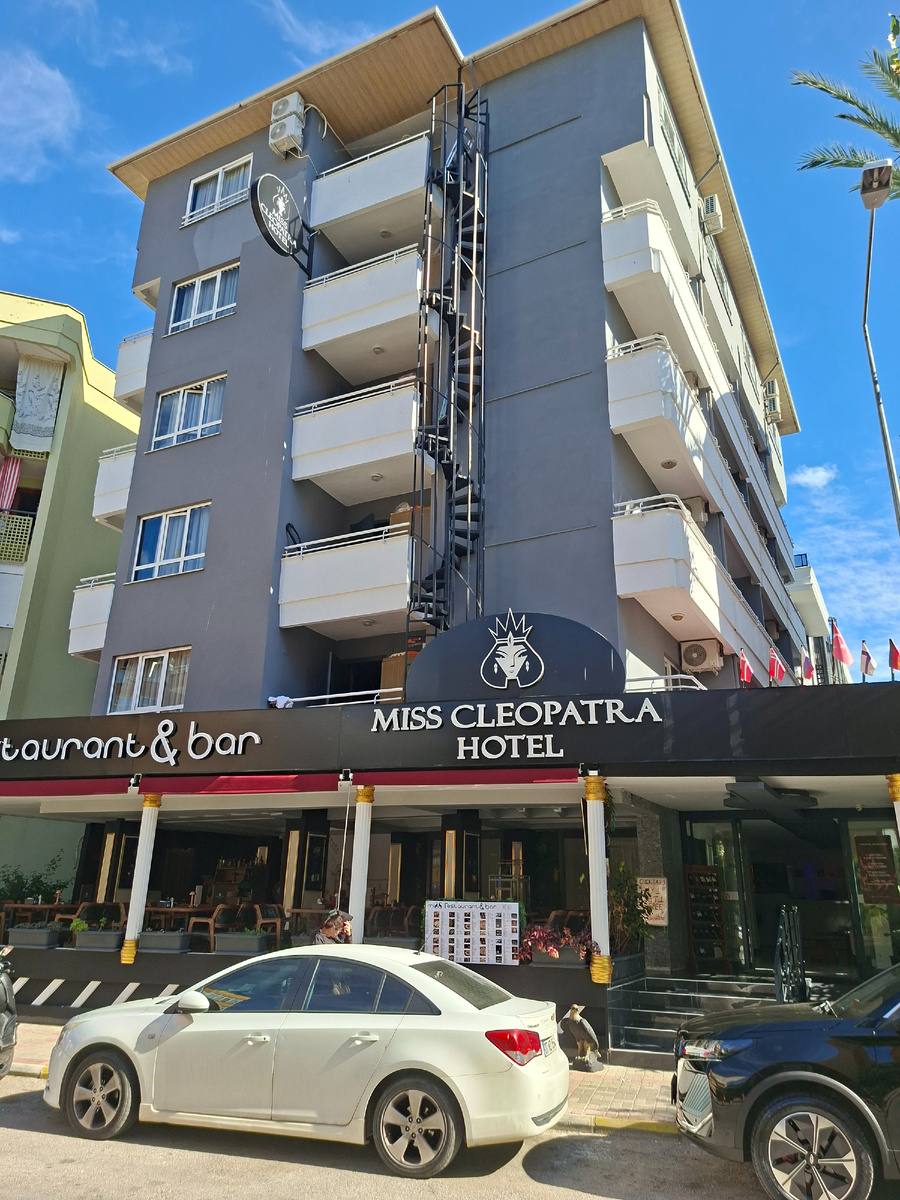 Miss Cleopatra 2*.  Корпус А.