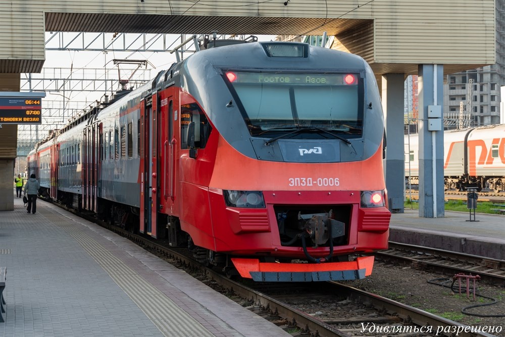 ушли садоводы и огородники на другую электричку