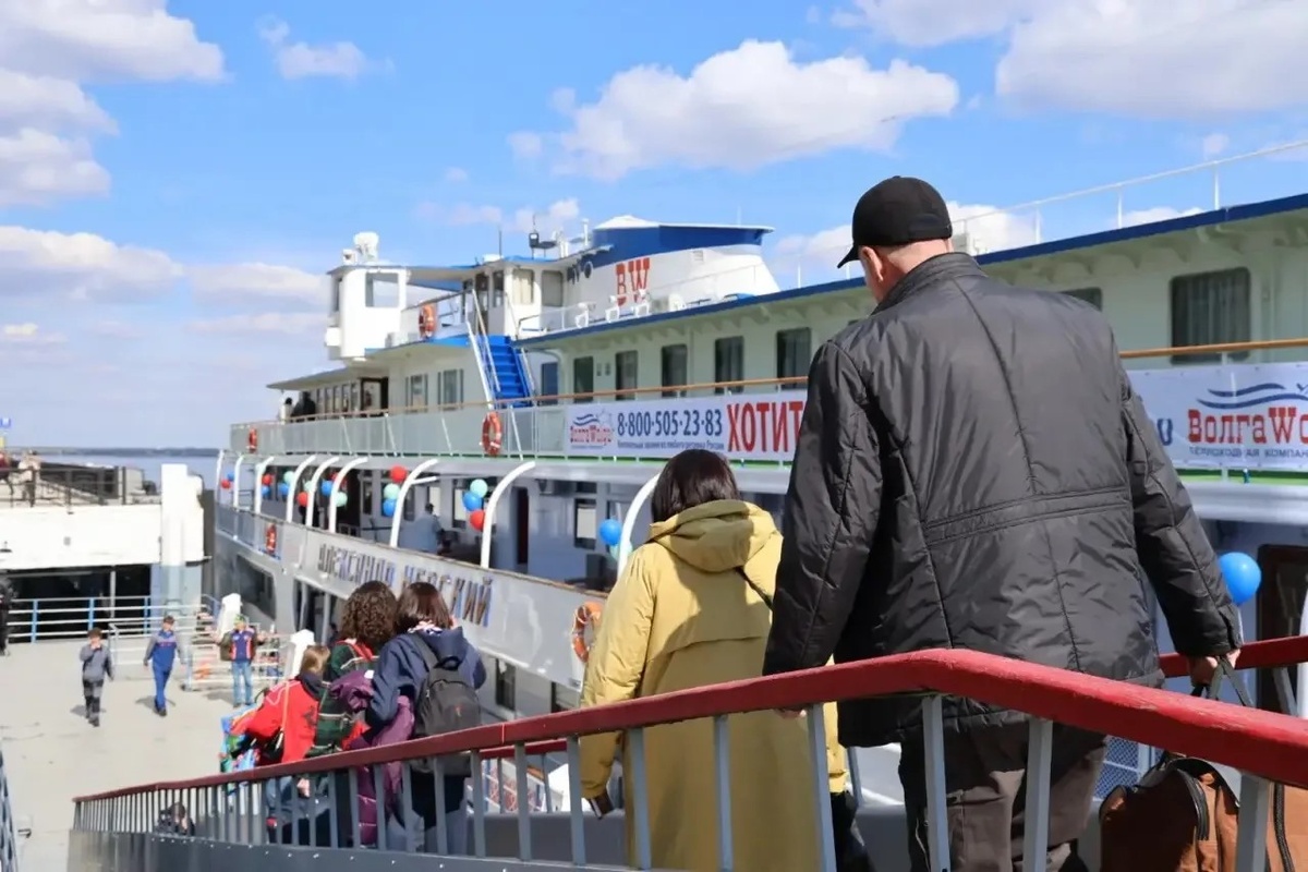 Рейс "Александра Невского" из Волгограда первым в России открыл круизную навигацию по Волге / Фото: Администрация Волгоградской области  📷
