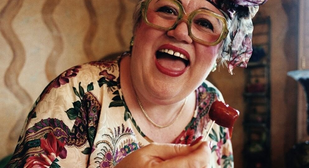 - Не смей выгонять меня из квартиры моего сына! - завопила свекровь